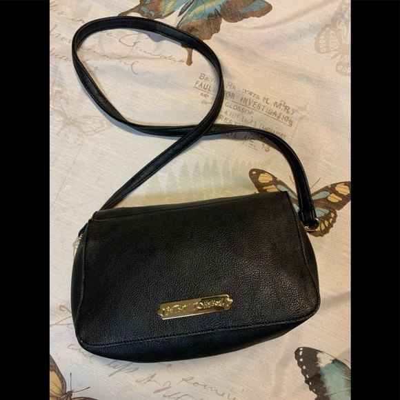 Betsey Johnson floral bow crossbody - Picture 2 of 10